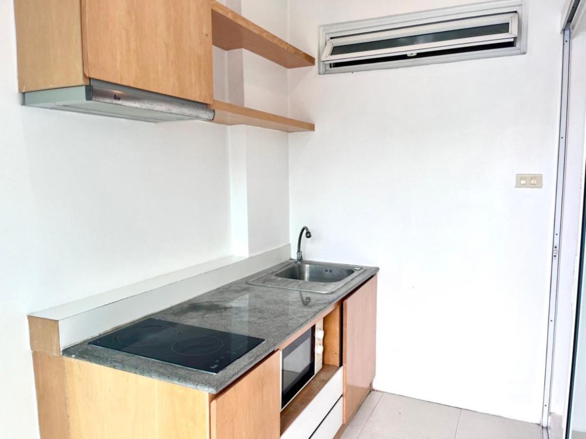 8 Residence Bangkok Exterior photo